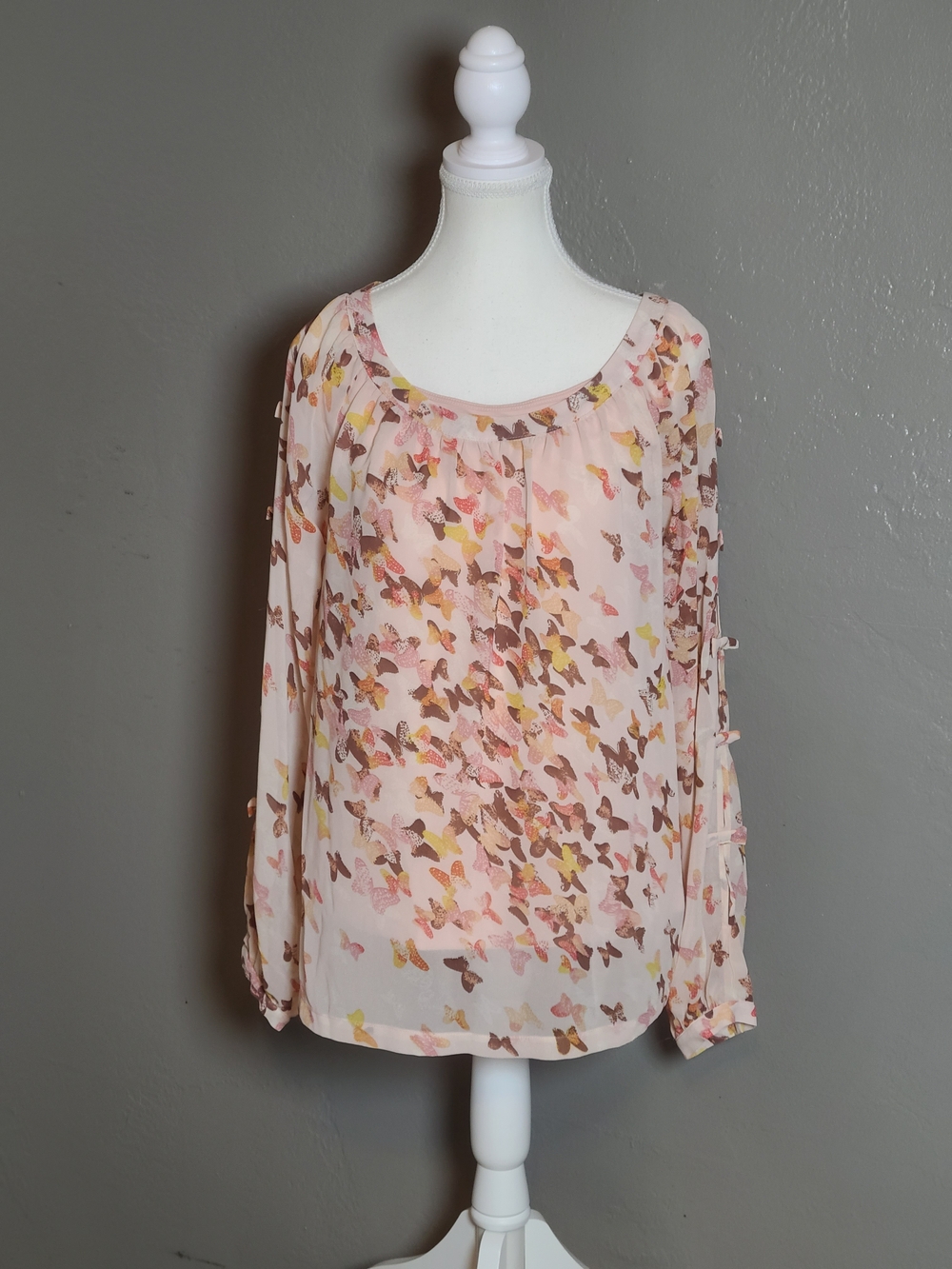 Lauren Conrad Pink Butterfly Blouse Women's Medium Chiffon Bows Split Sleeve Top - Picture 2 of 12